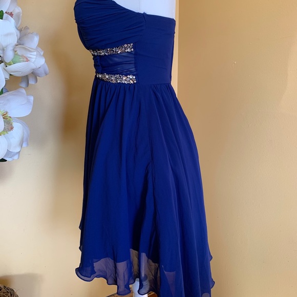City Studio, One shoulder blue, size 1 Dress. - Picture 3 of 12